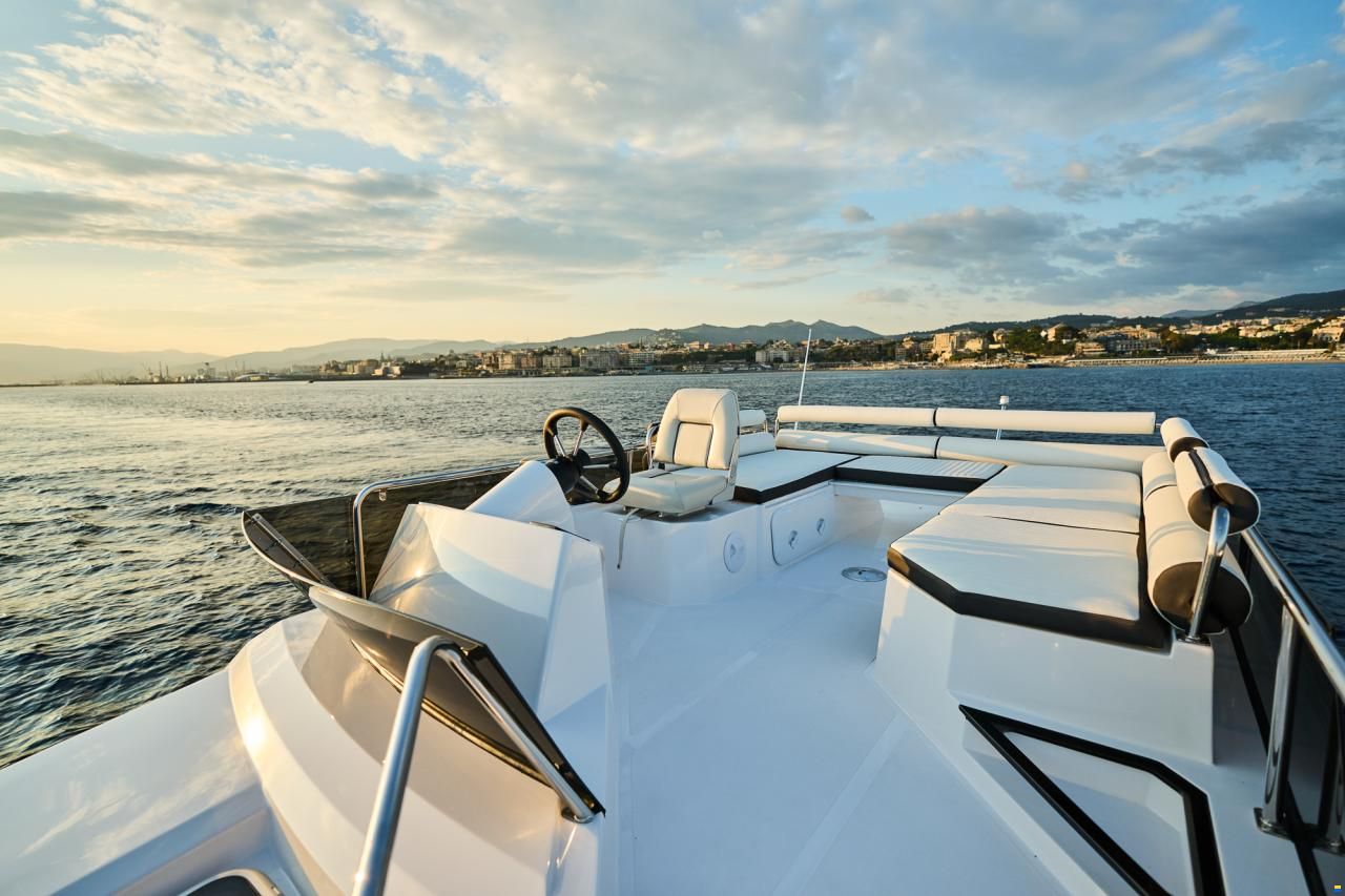 Northman 1300 Diesel with Flybridge