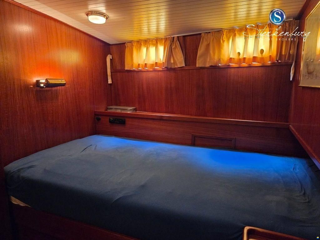 Valk Spiegelkotter 15.50