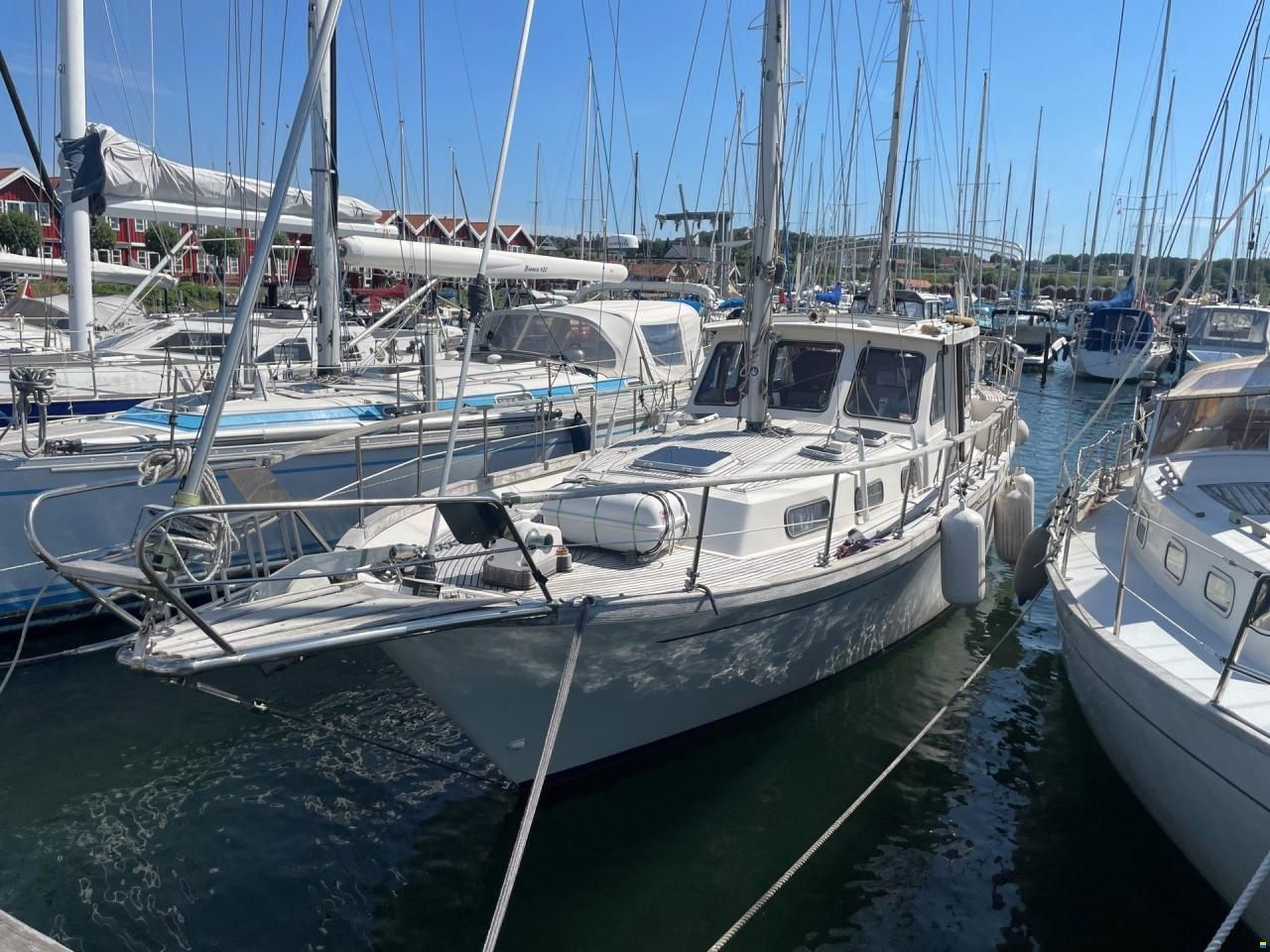 Nauticat 36