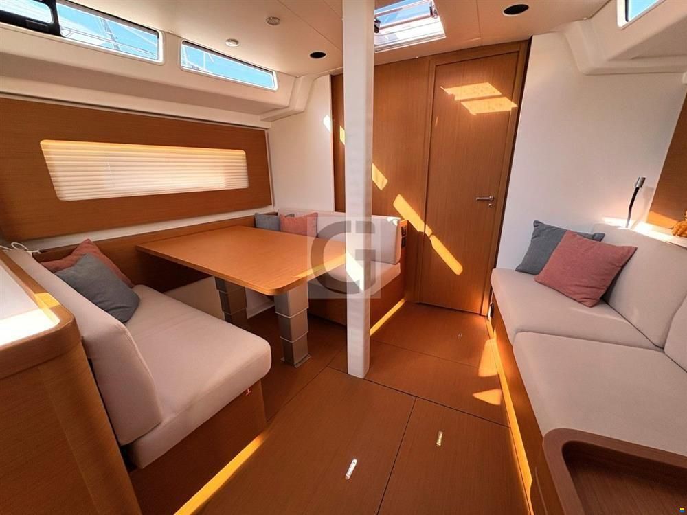 Beneteau First 44