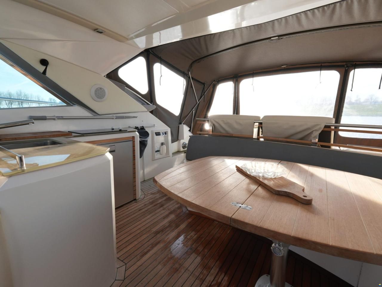 Sessa C46 HT IPS