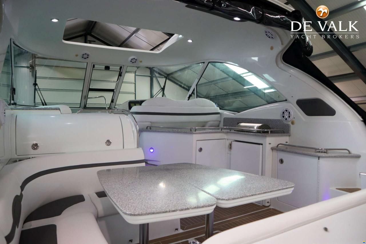 Formula 45 Yacht.