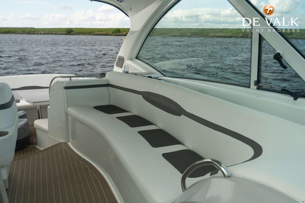 Formula 45 Yacht.