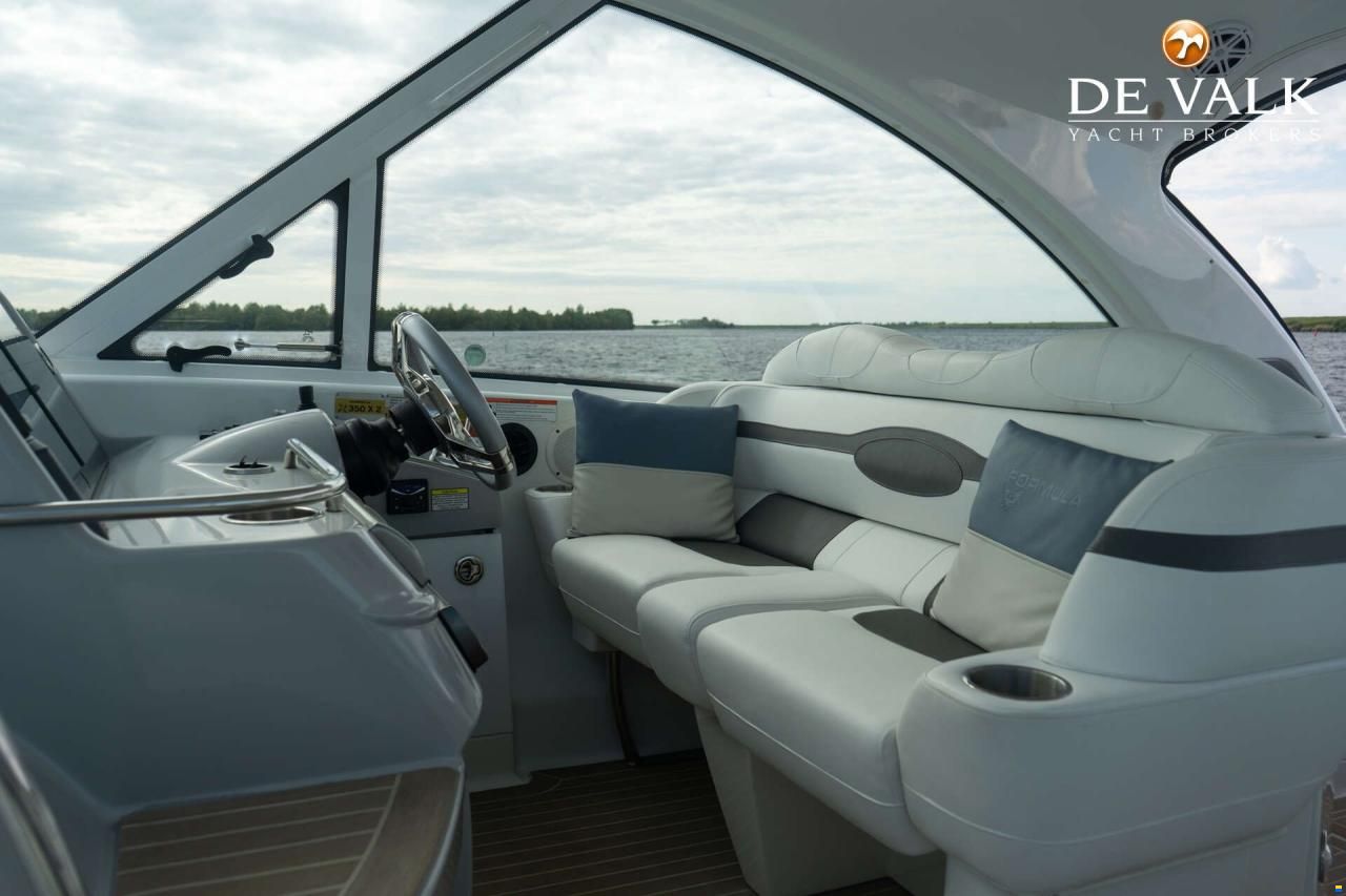 Formula 45 Yacht.