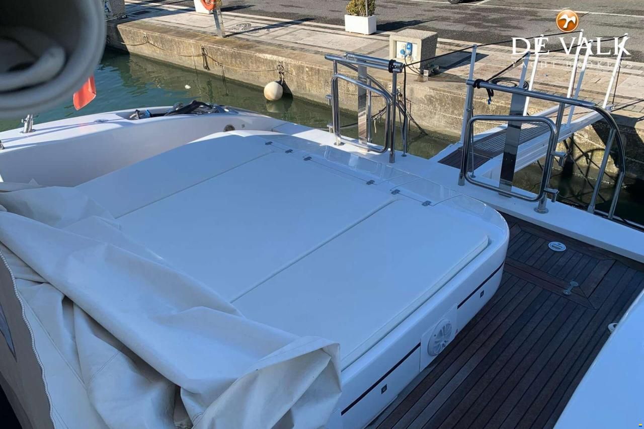 Mangusta 72