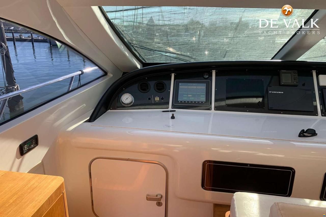 Mangusta 72