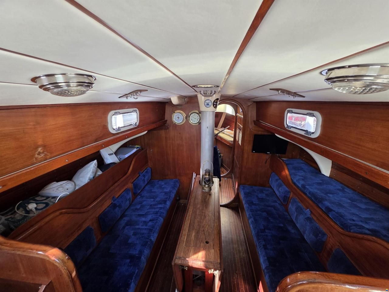 Nautors Swan 37