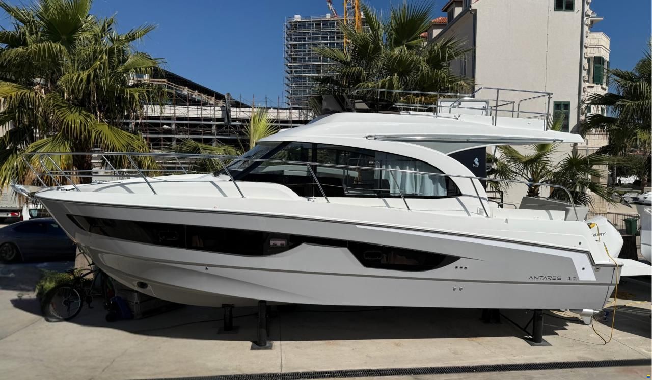 Beneteau ANTARES 11 FLY