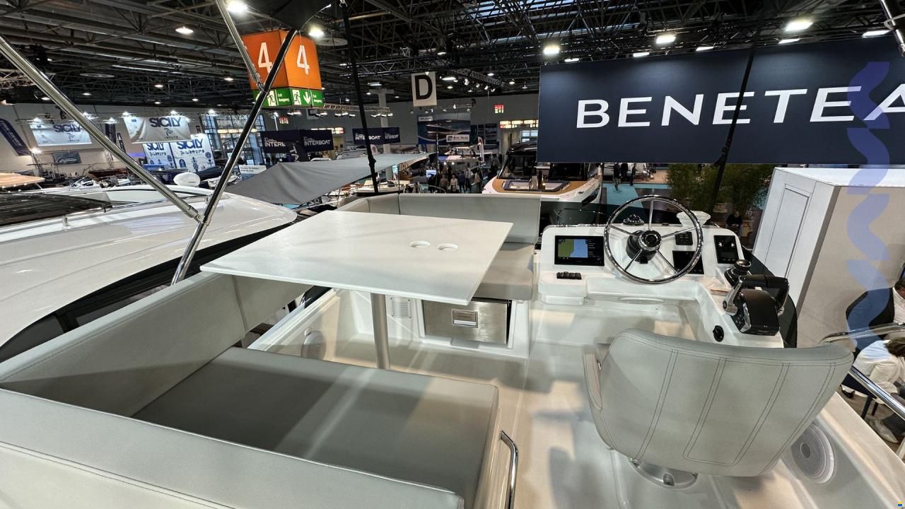 Beneteau ANTARES 11 FLY