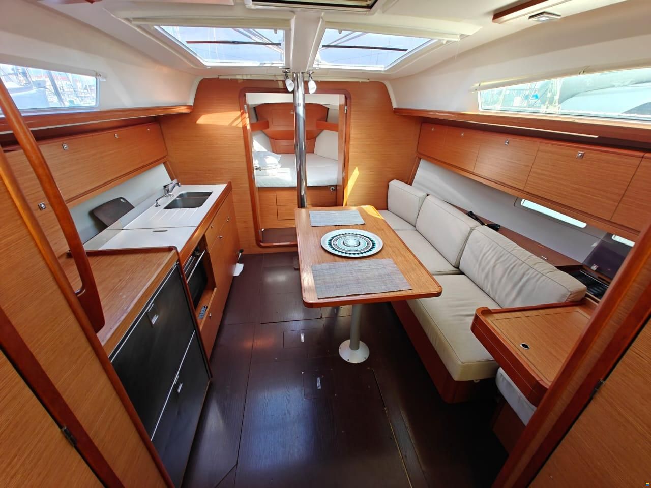 Dufour 382
