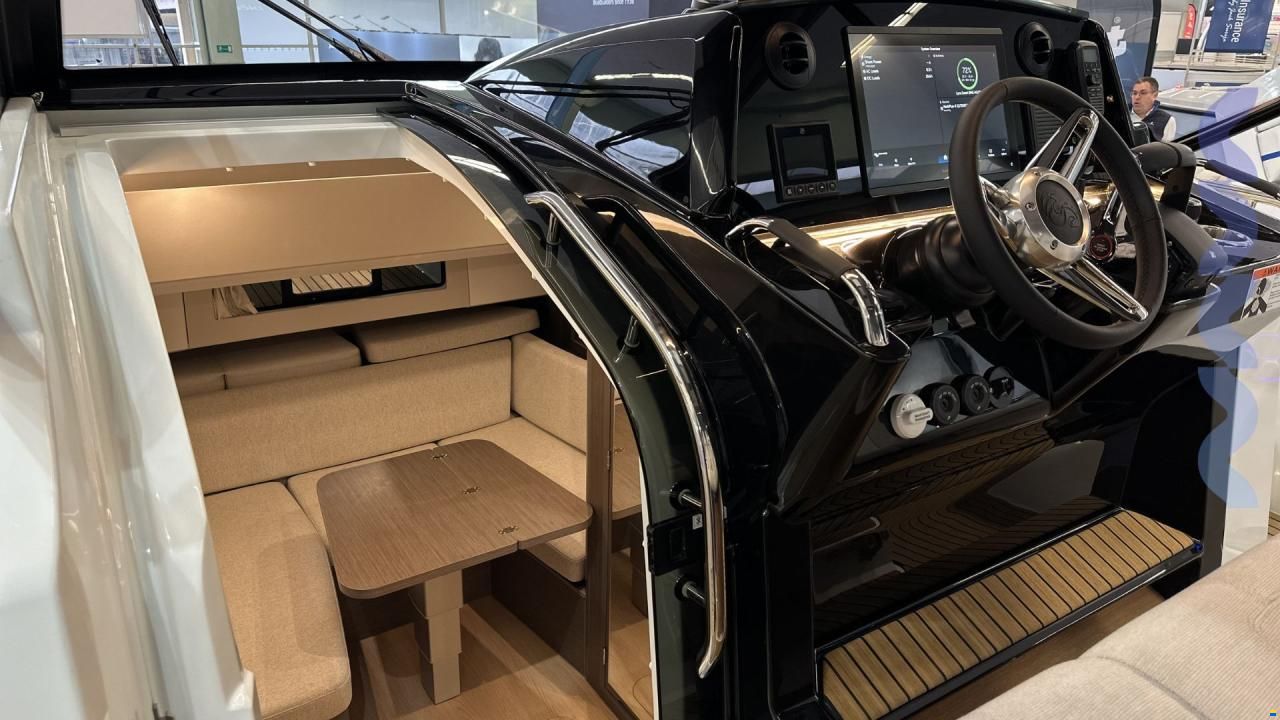 Beneteau NEW GRAN TURISMO 35