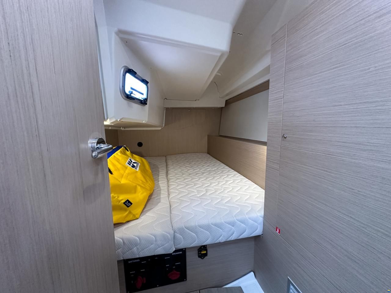 Beneteau Oceanis 37.1