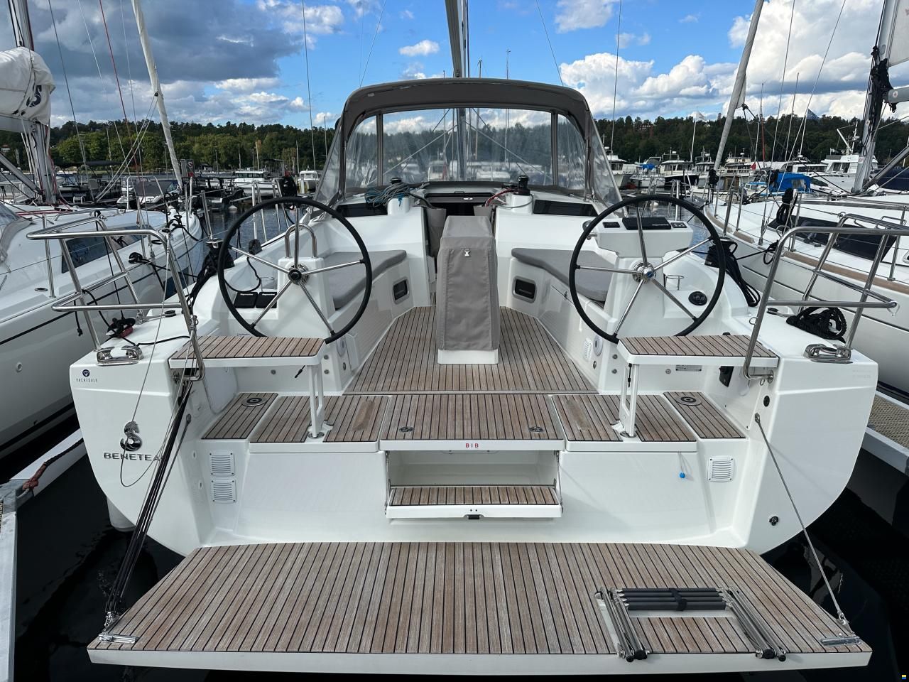 Beneteau Oceanis 37.1