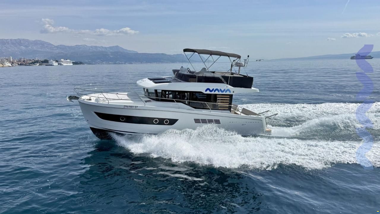 Beneteau NEW SWIFT TRAWLER 37 FLY