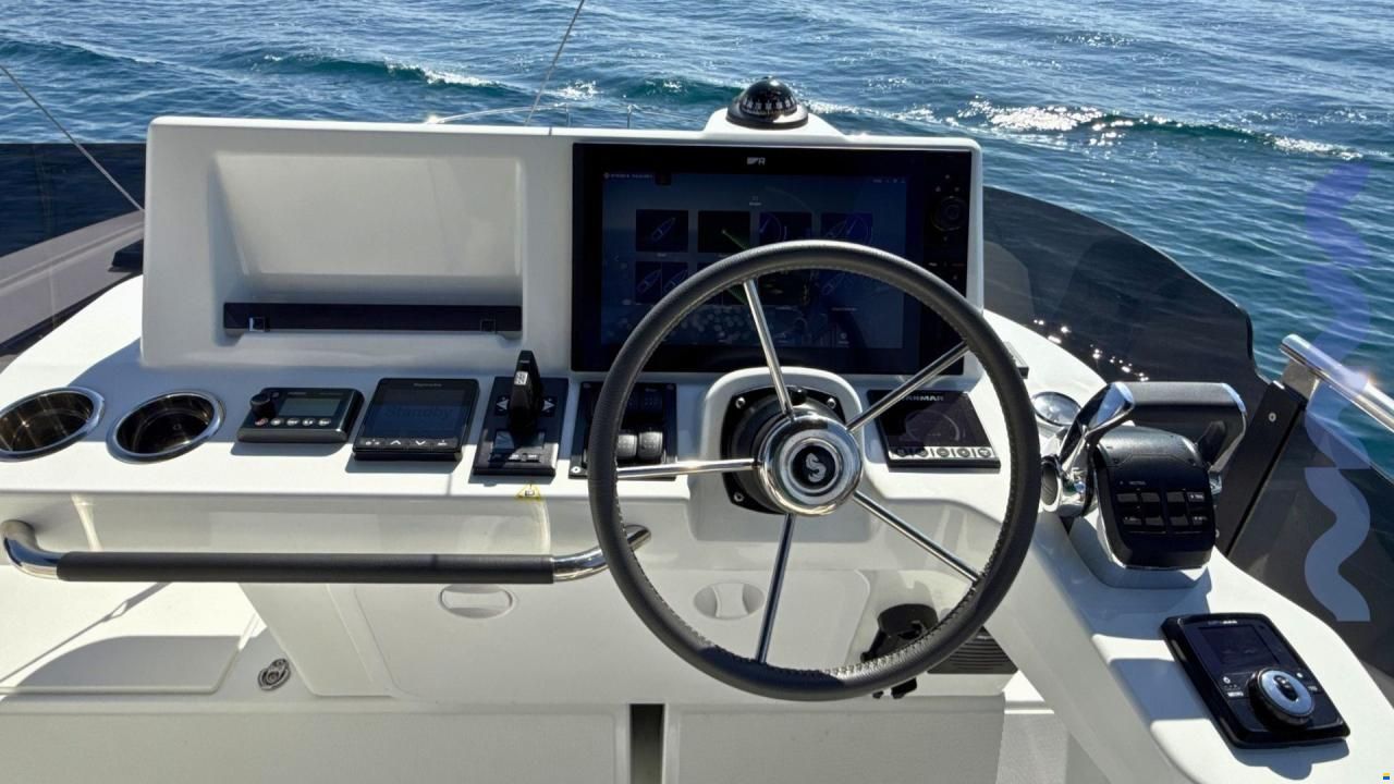 Beneteau NEW SWIFT TRAWLER 37 FLY