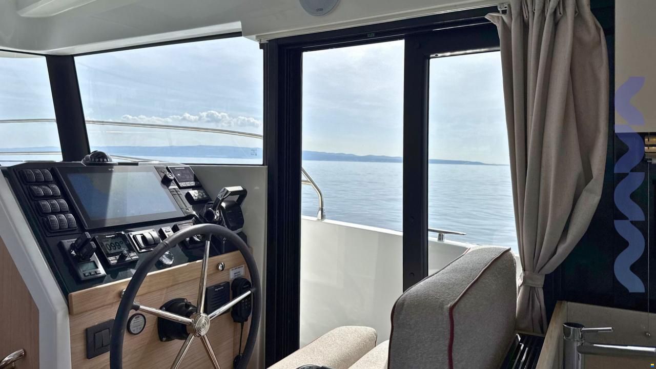 Beneteau NEW SWIFT TRAWLER 37 FLY