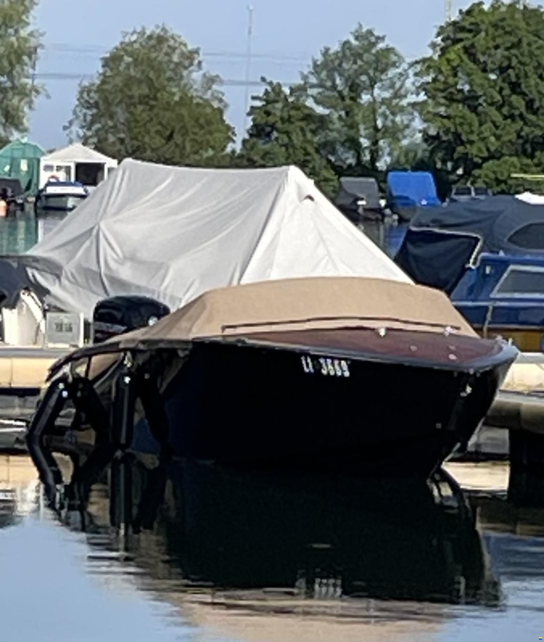 VTS Boats Flying Shark 5.7 Classic