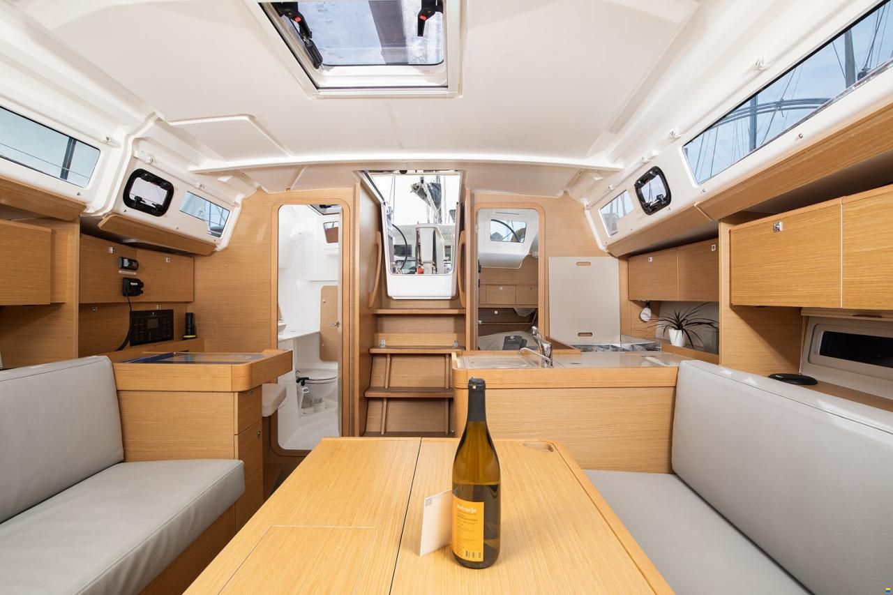 Dufour 360 Grand Large