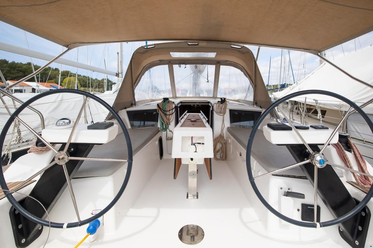 Dufour 360 Grand Large