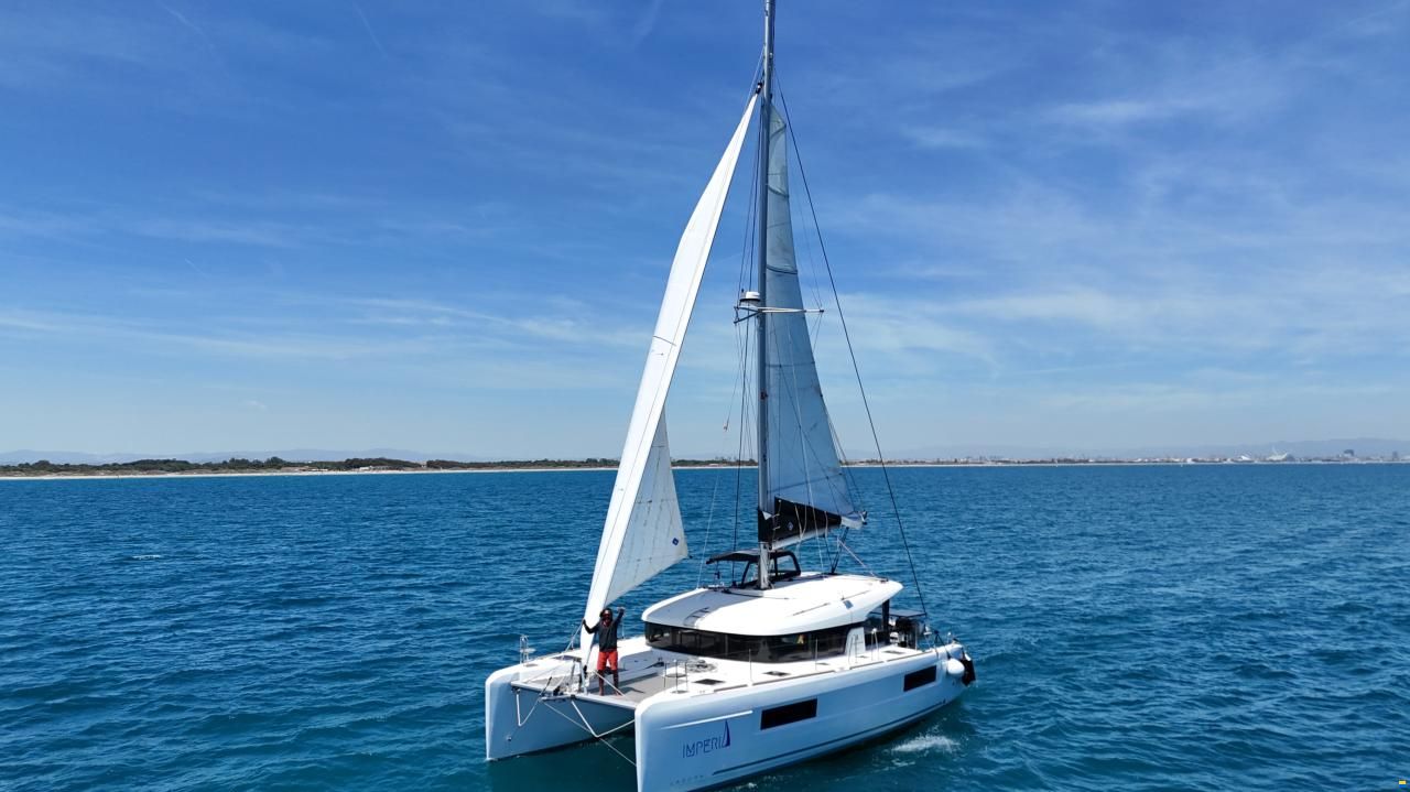 Lagoon 40