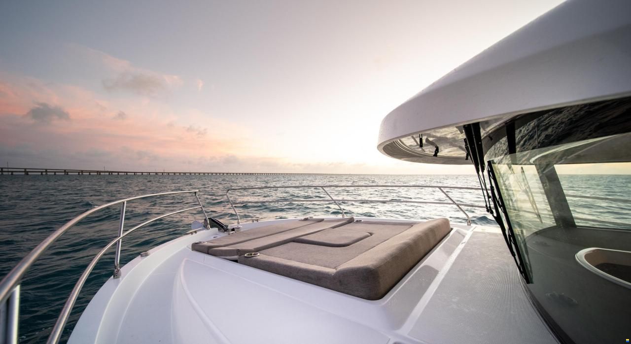 Beneteau Swift Trawler 37 Fly