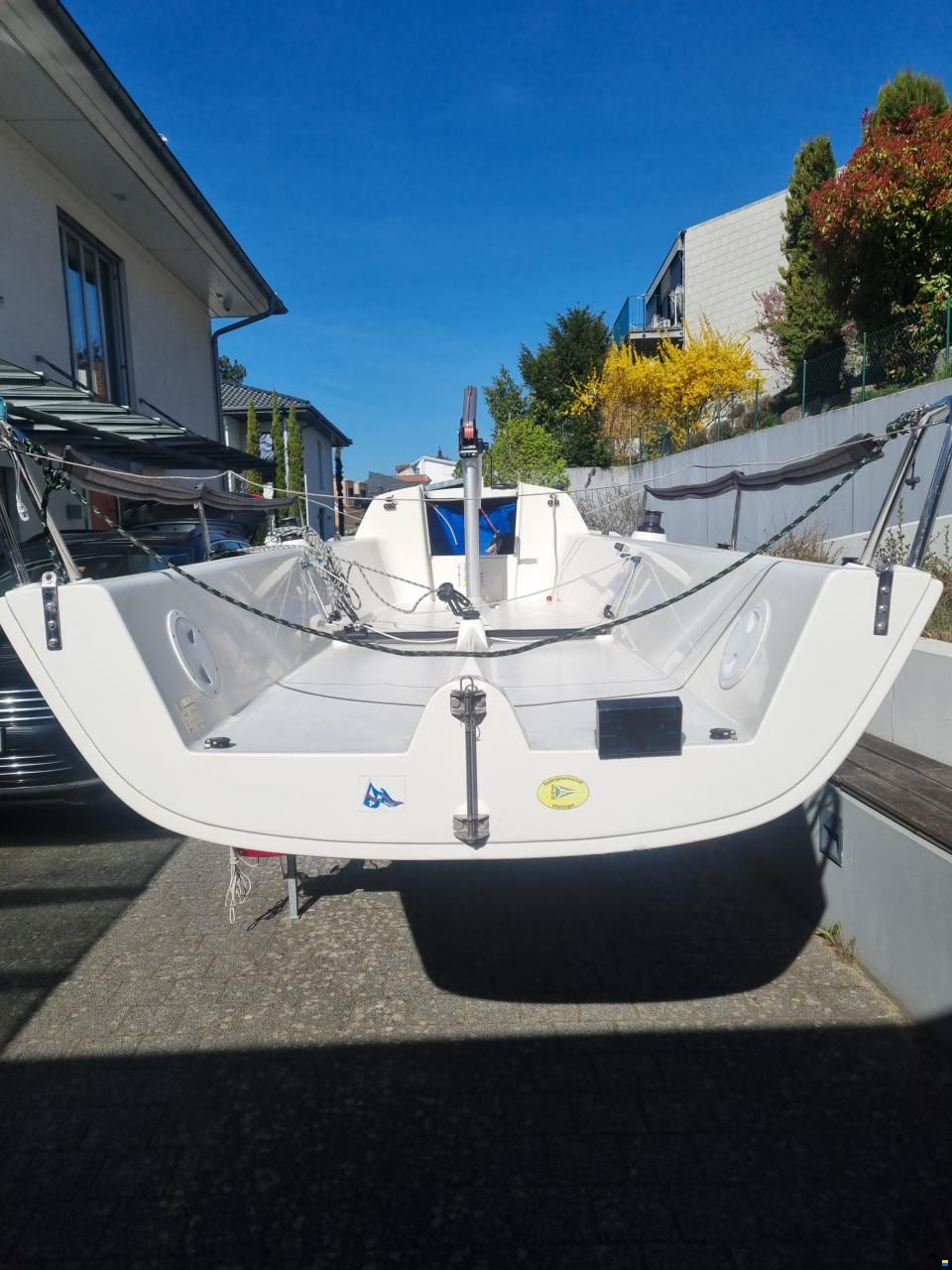 J Boats 70