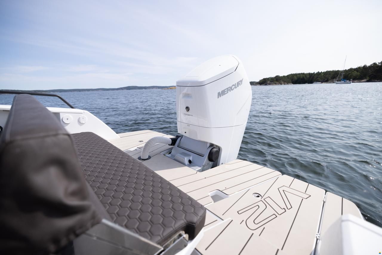 Nordkapp Coupe 905 V12