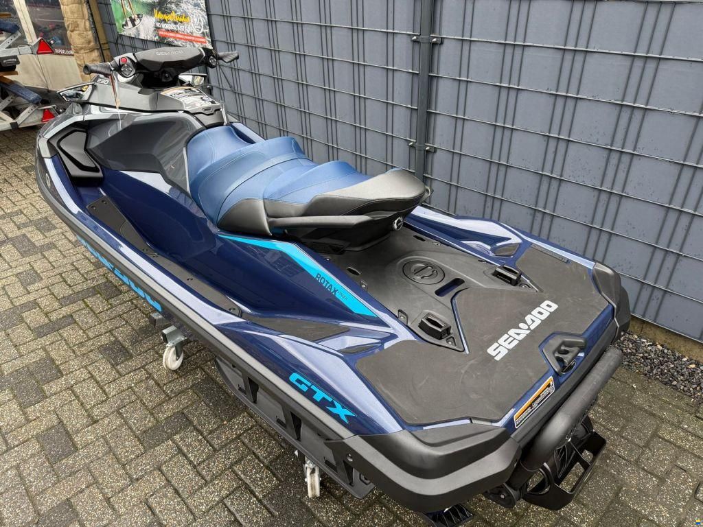 Sea-Doo GTX 230