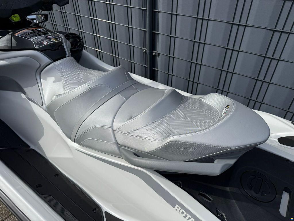 Sea-Doo GTX Limited 325