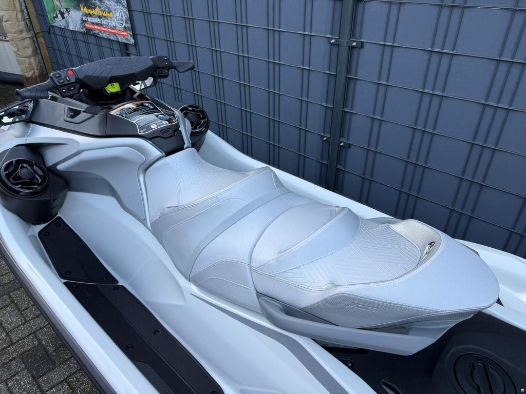 Sea-Doo GTX Limited 325