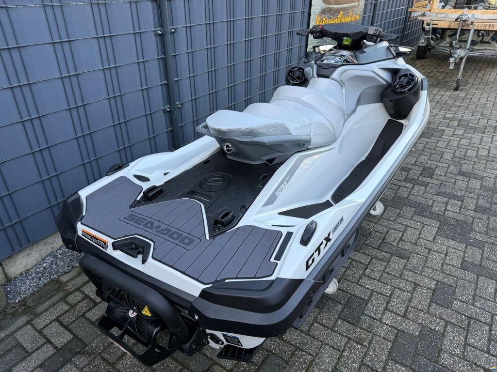 Sea-Doo GTX Limited 325
