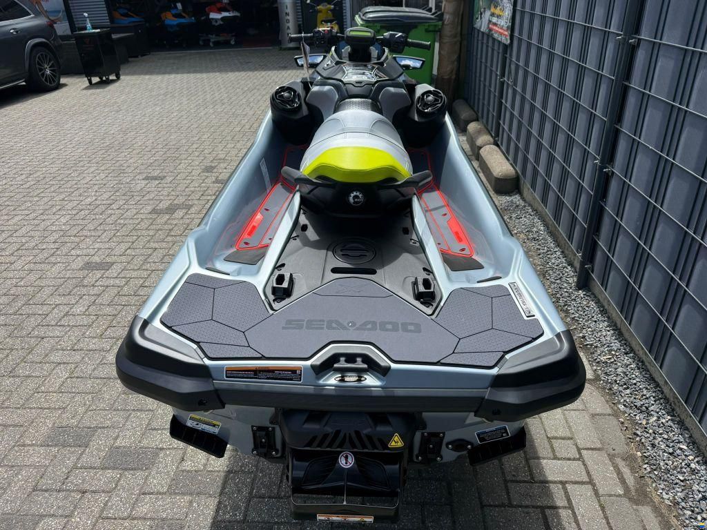 Sea-Doo RXT X 325