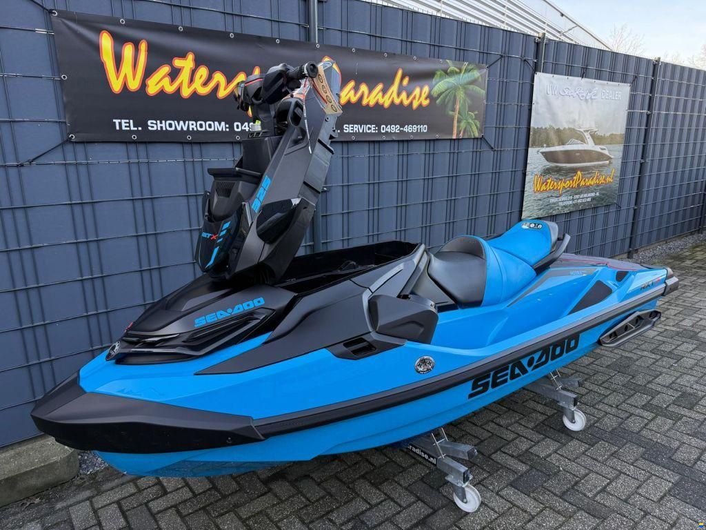 Sea-Doo RXT X 325