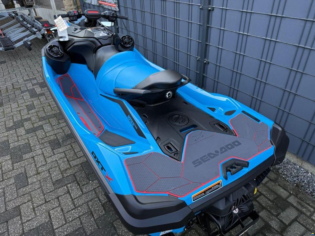 Sea-Doo RXT X 325