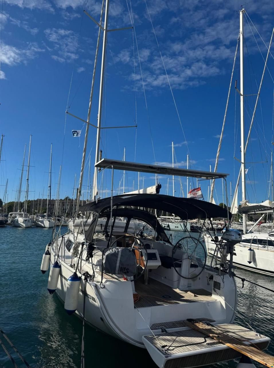 Bavaria 37 CRUISER