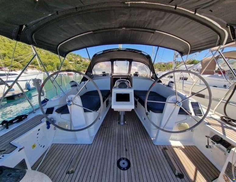 Bavaria 37 CRUISER