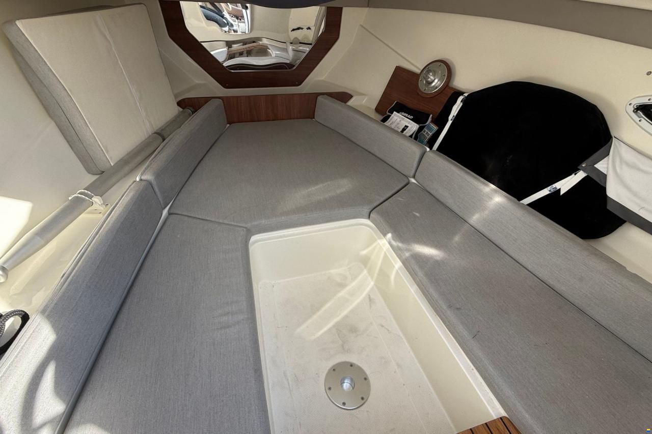 Quicksilver ACTIV 755 SUNDECK