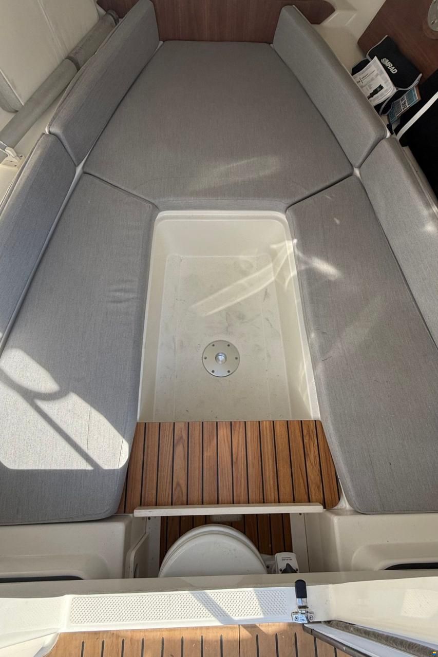 Quicksilver ACTIV 755 SUNDECK