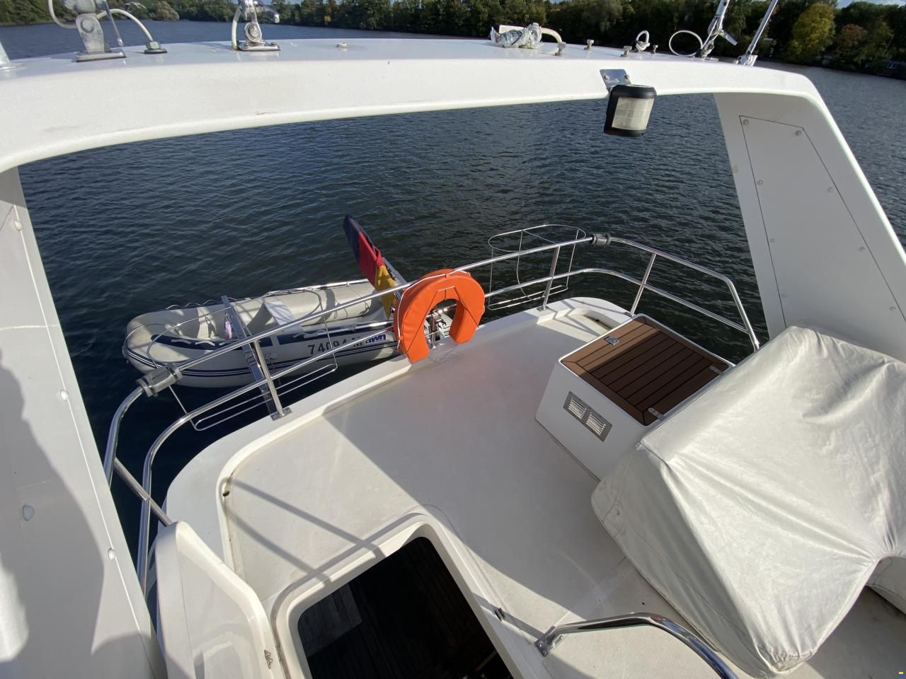 Neptunus 138 Sedan Fly
