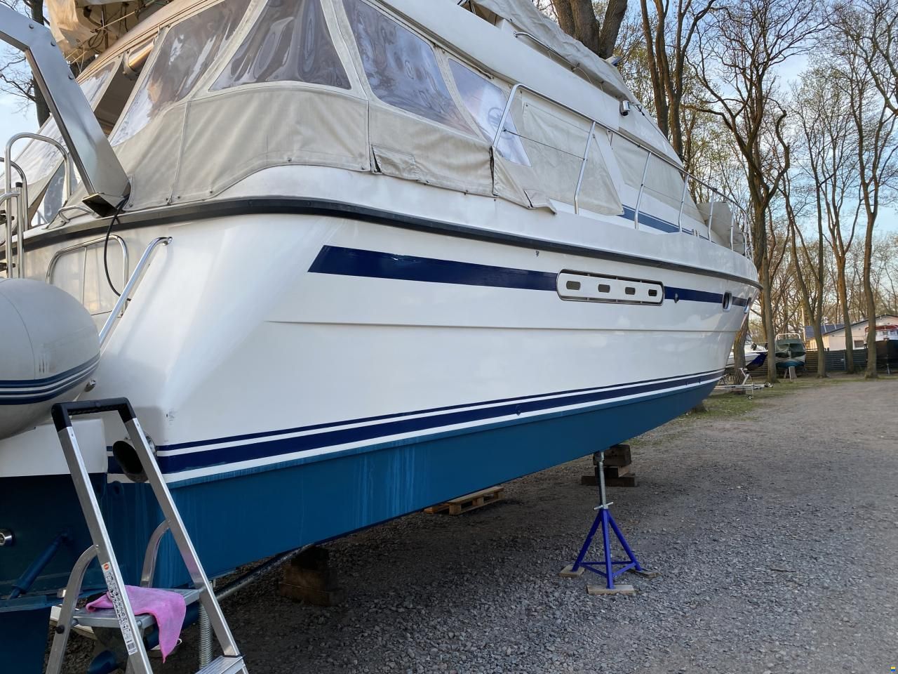 Neptunus 138 Sedan Fly