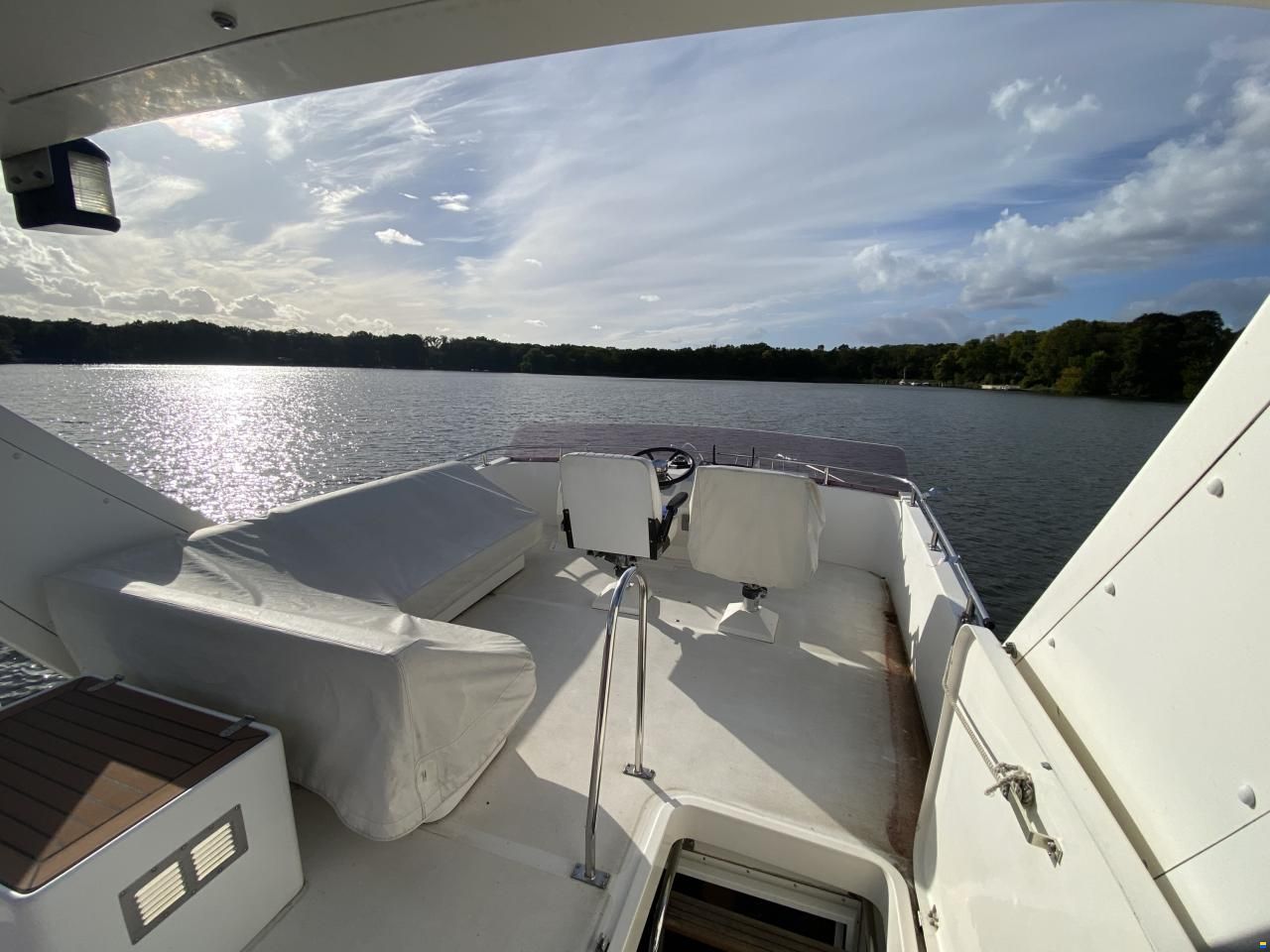Neptunus 138 Sedan Fly