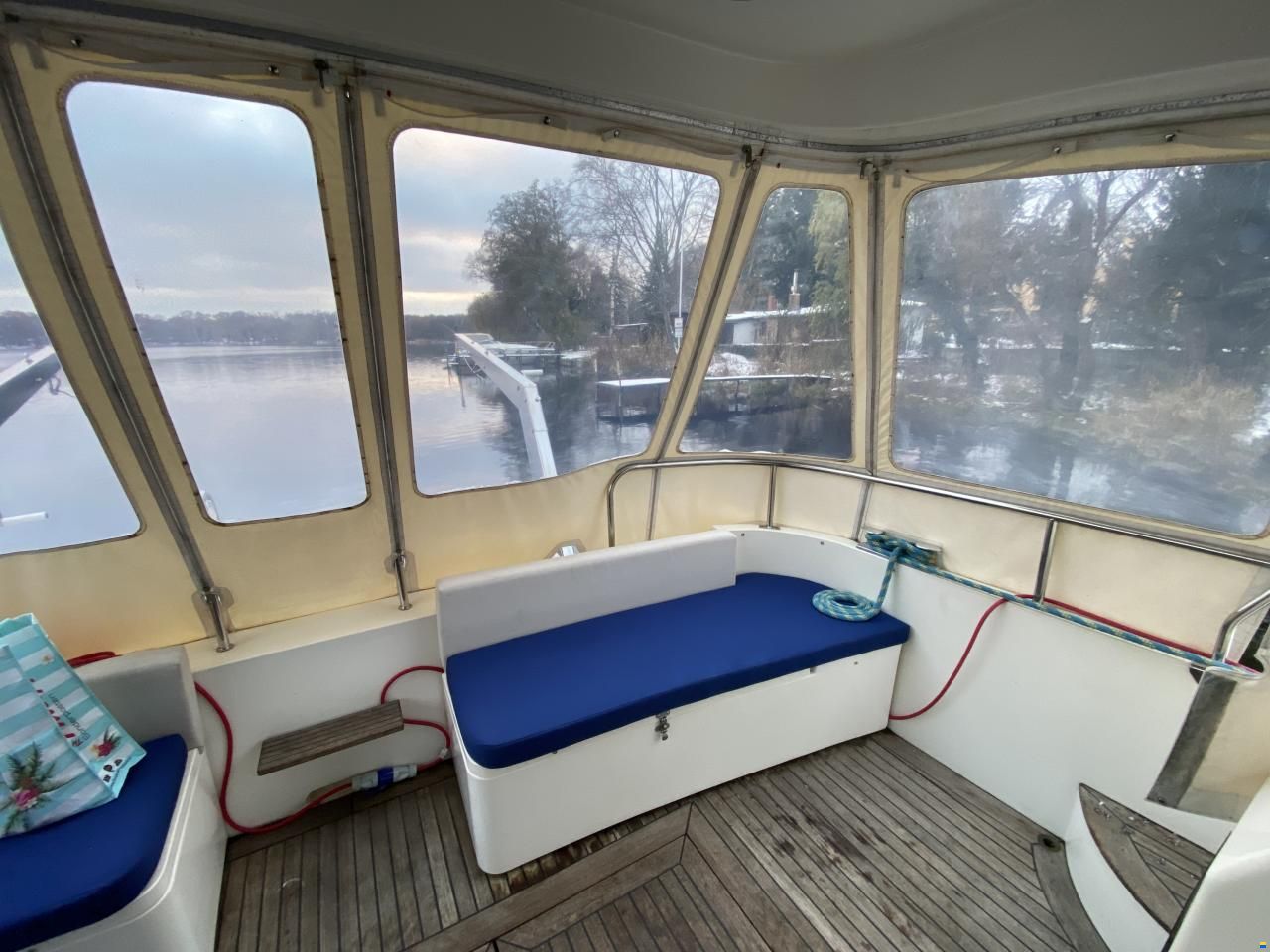 Neptunus 138 Sedan Fly