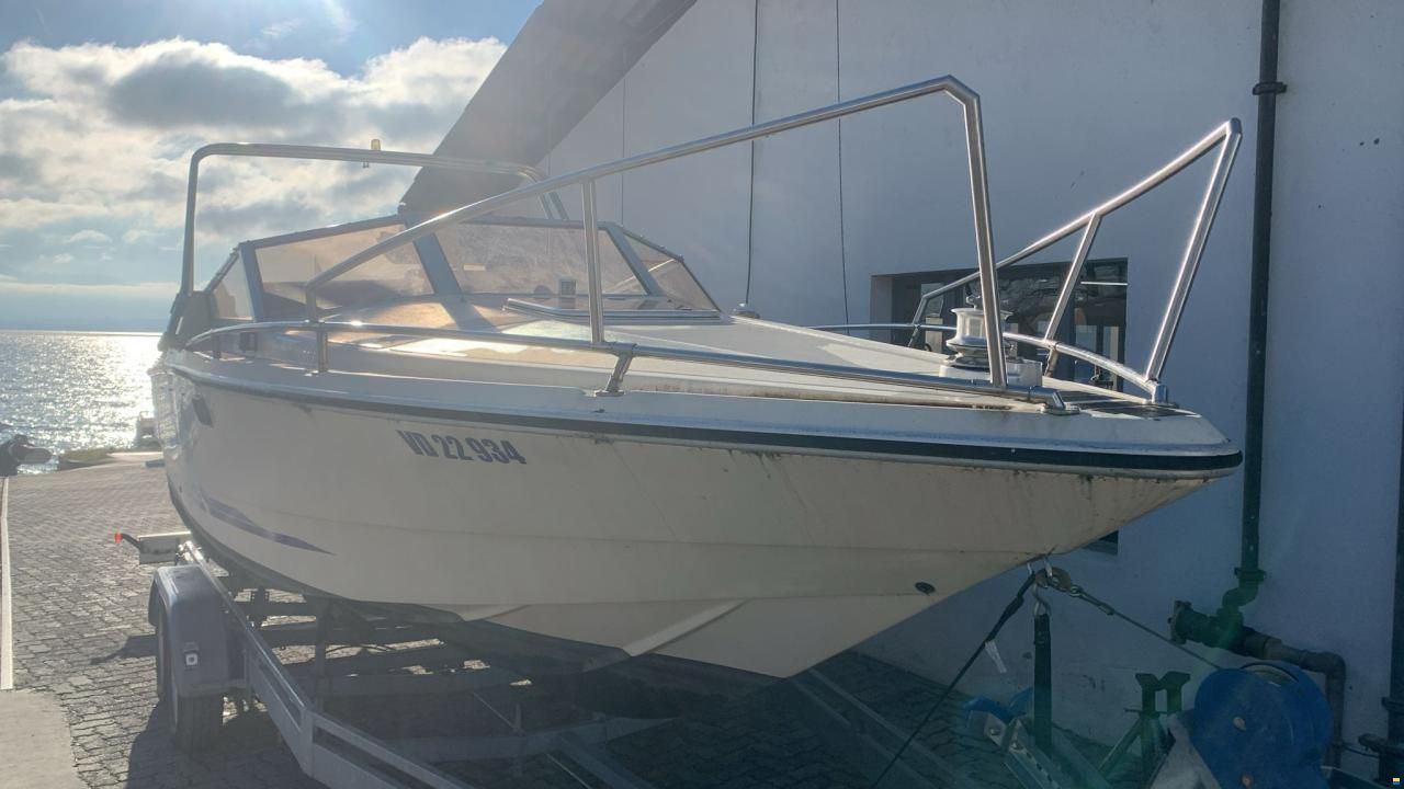 Nuova Fiberglass 700S