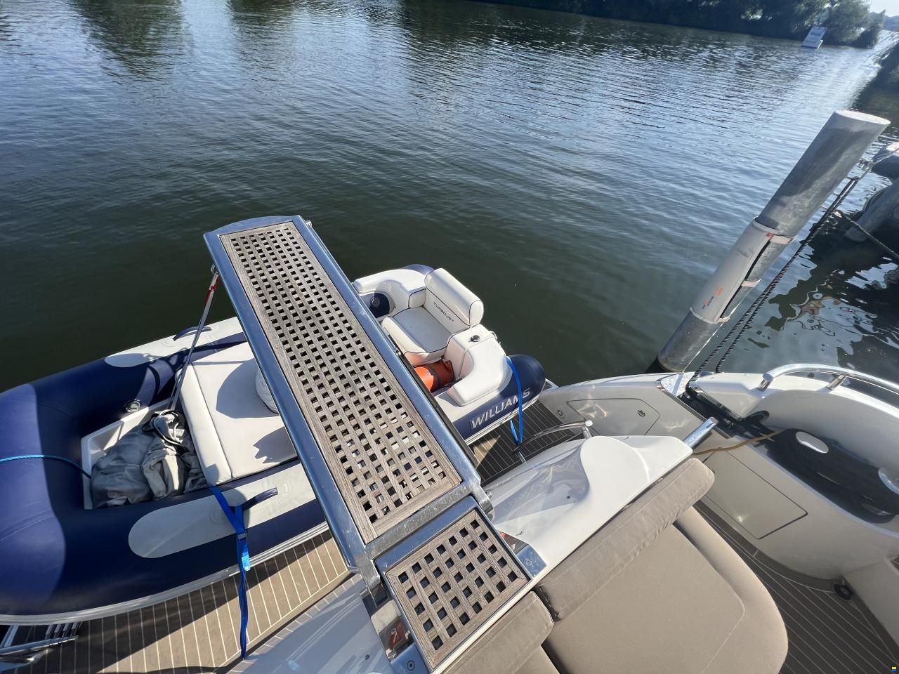 Azimut 52 Fly