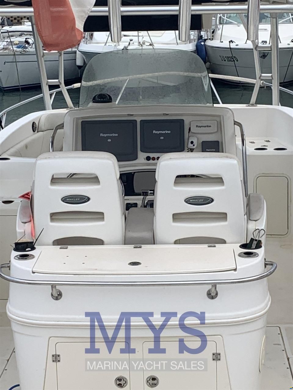 Boston Whaler OUTRAGE 320