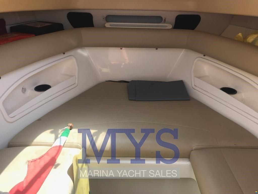 Boston Whaler OUTRAGE 320