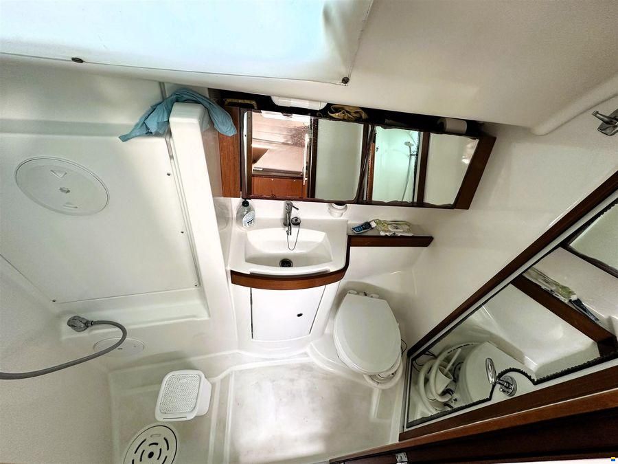 Beneteau Oceanis 43