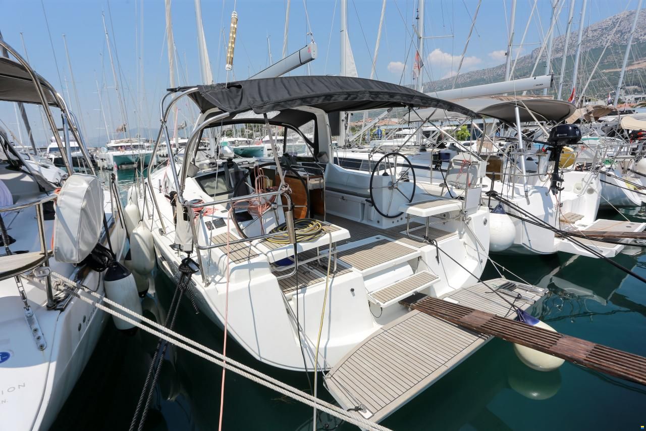 Beneteau Oceanis 41.1