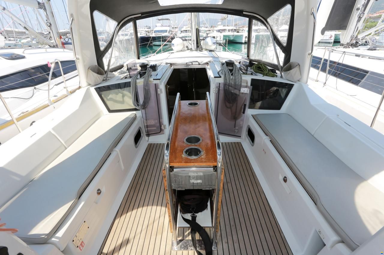 Beneteau Oceanis 41.1