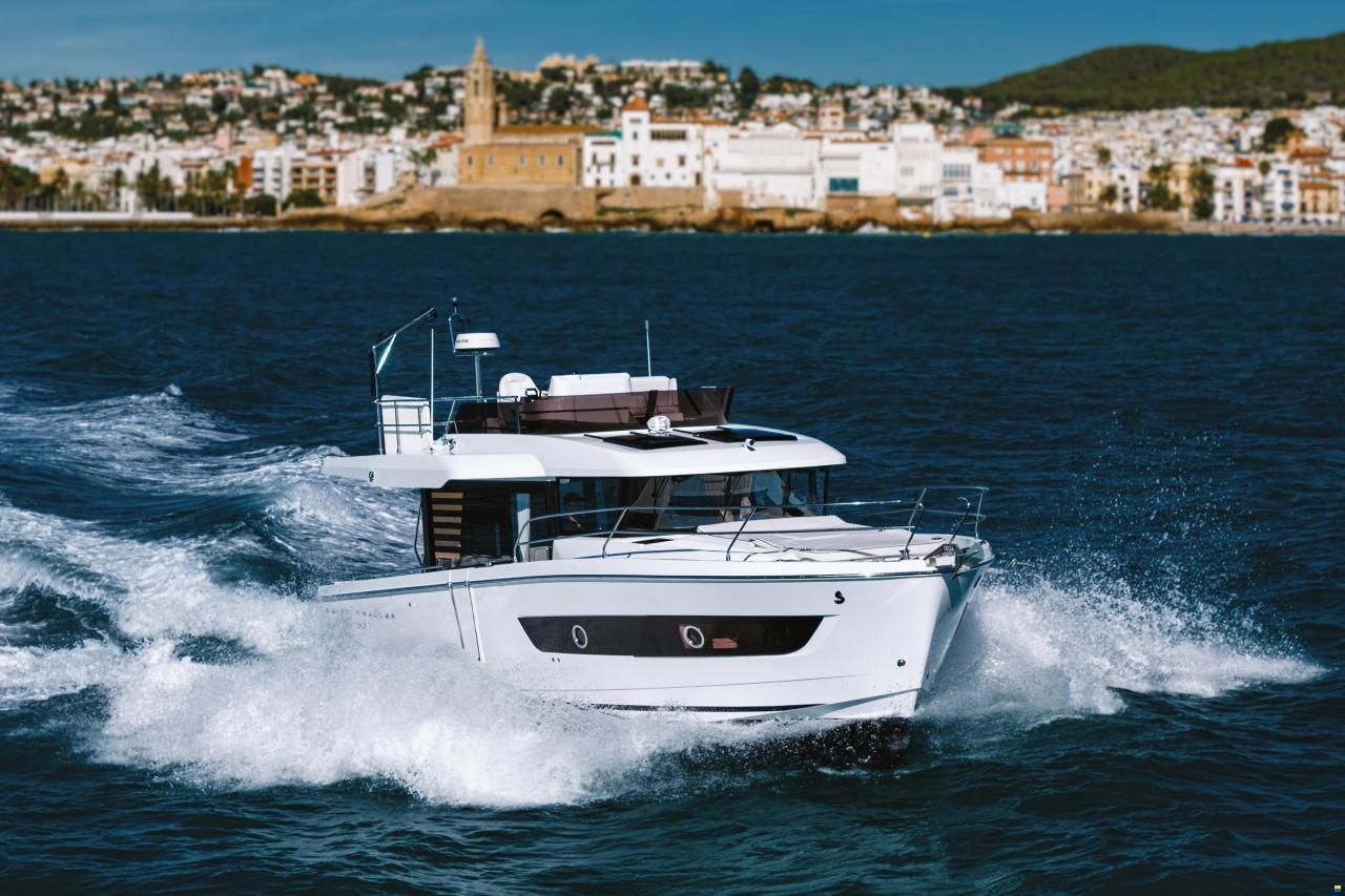 Beneteau Swift Trawler 37 Fly